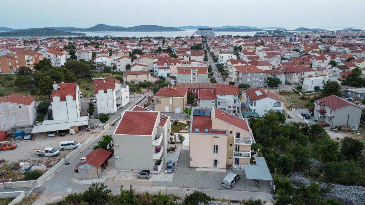 Apartmani Ivan V RELAX Vodice Buitenkant foto