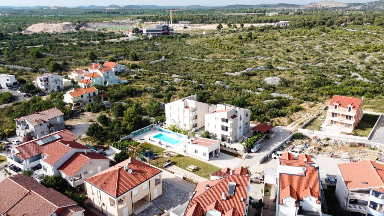 Apartmani Ivan V RELAX Vodice Buitenkant foto
