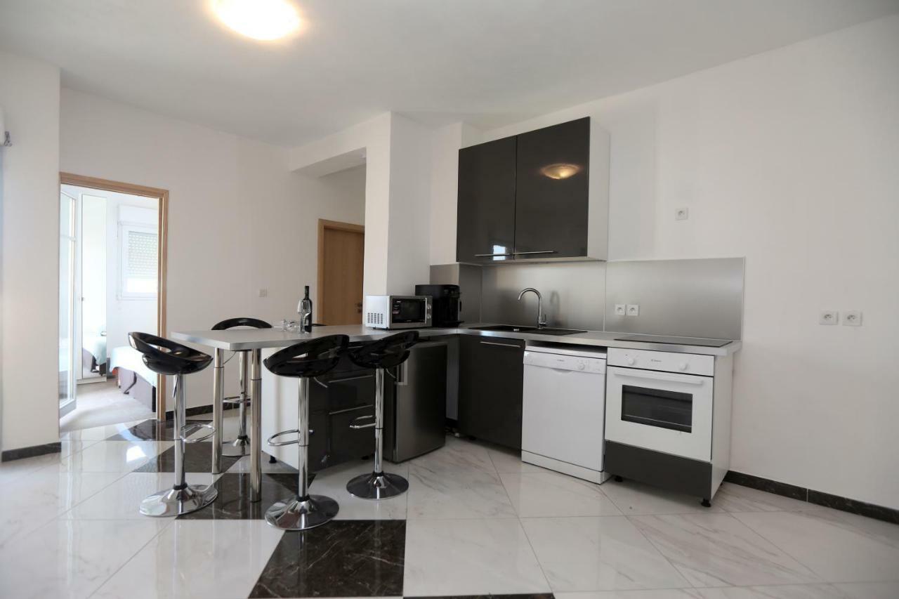 Apartmani Ivan V RELAX Vodice Buitenkant foto